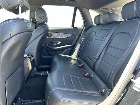 Used 2018 Mercedes-Benz GLC 300 image 24