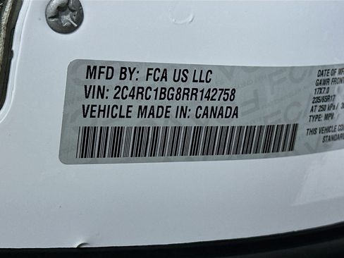 Used 2024 Chrysler Pacifica Touring-L FWD image 12