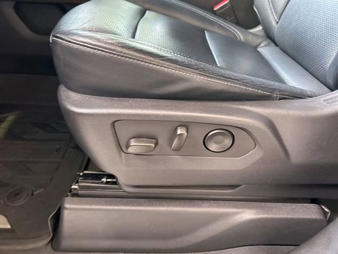 Used 2023 GMC Sierra 1500 Elevation w/ LPO, Elevation Black Package image 40