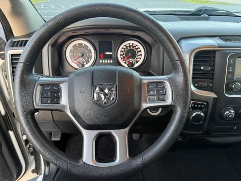 Used 2021 RAM 1500 Classic SLT RWD image 28