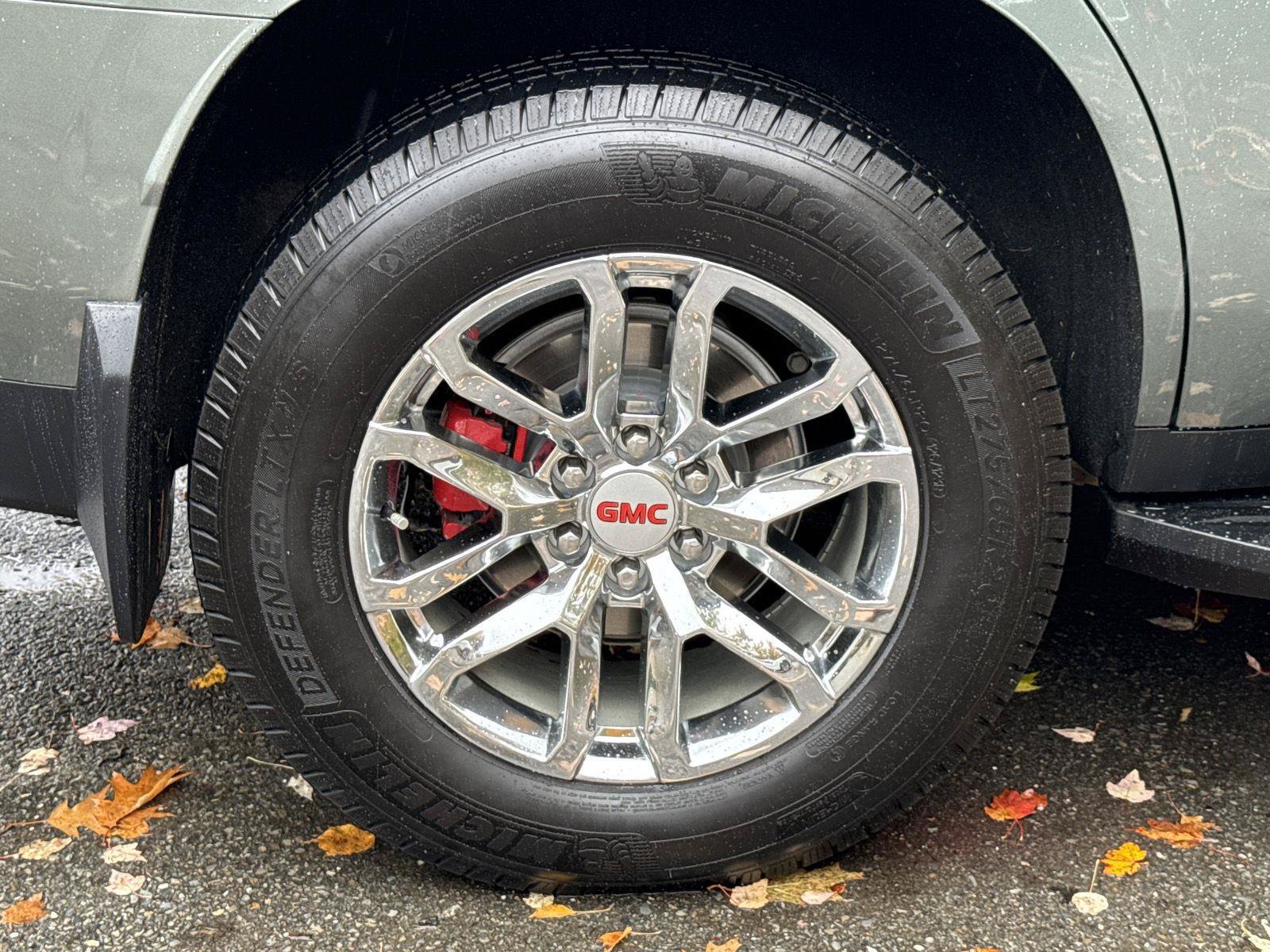 Used 2023 GMC Yukon Denali AWD/4WD image 12