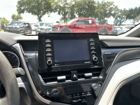 Used 2023 Toyota Camry LE AWD/4WD image 27