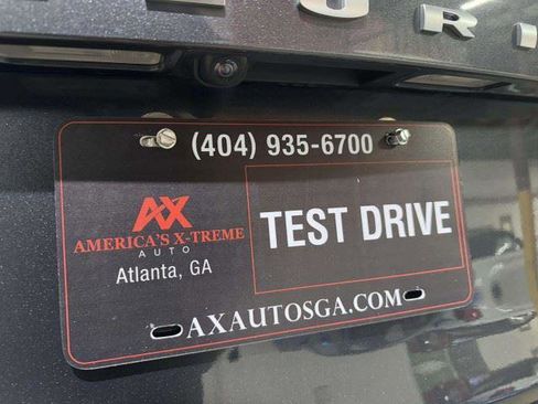 Used 2022 Kia Telluride LX AWD/4WD image 16