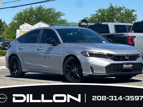Used 2025 Honda Civic Sport image 2
