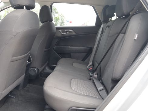 Used 2024 Kia Sportage LX FWD image 25