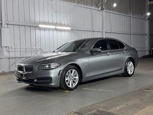 Used 2014 BMW 528i xDrive Sedan AWD/4WD image 1