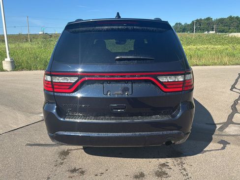 Used 2024 Dodge Durango SXT w/ SXT Blacktop Group AWD/4WD image 4