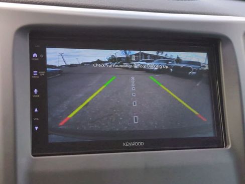 Used 2019 Jeep Cherokee Limited image 19