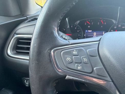 Used 2019 Chevrolet Equinox LT FWD image 23