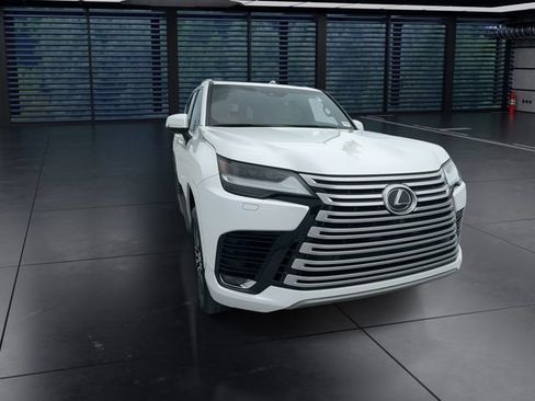 Used 2023 Lexus LX 600 4WD w/ Accessory Package (Z1) image 3