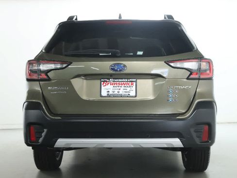Used 2022 Subaru Outback Limited w/ Popular Package #2 AWD/4WD image 40