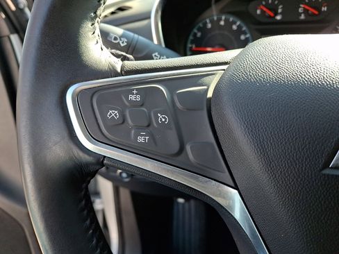 Used 2018 Chevrolet Equinox LT image 22