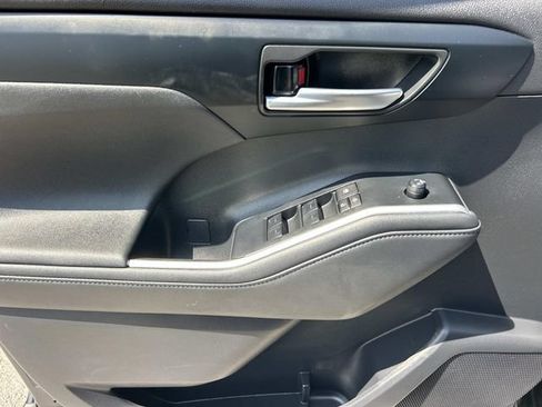 Used 2023 Toyota Highlander XSE FWD image 34