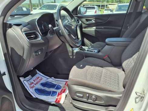 Used 2024 Chevrolet Equinox LT w/ LPO, Floor Liner Package FWD image 15