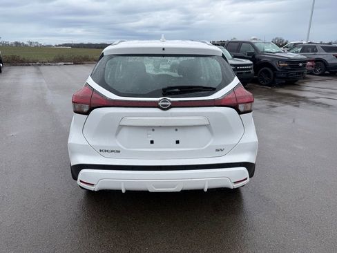 Used 2023 Nissan Kicks SV image 16