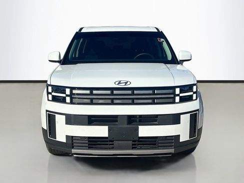 Used 2025 Hyundai Santa Fe SE image 2