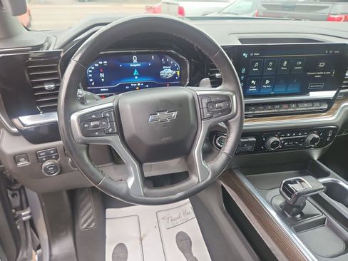 Used 2023 Chevrolet Silverado 1500 RST AWD/4WD image 13