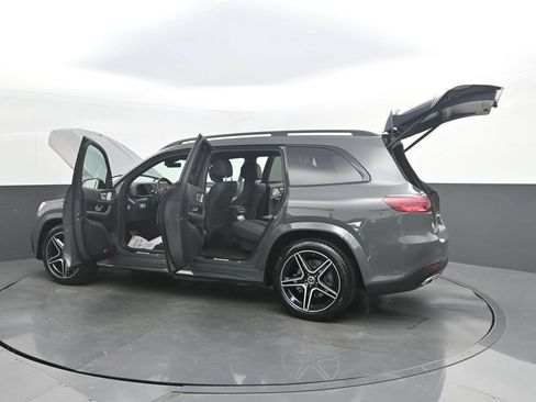 Used 2026 Mercedes-Benz GLS 450 4MATIC image 50
