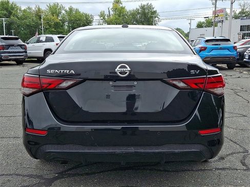 Used 2021 Nissan Sentra SV image 5