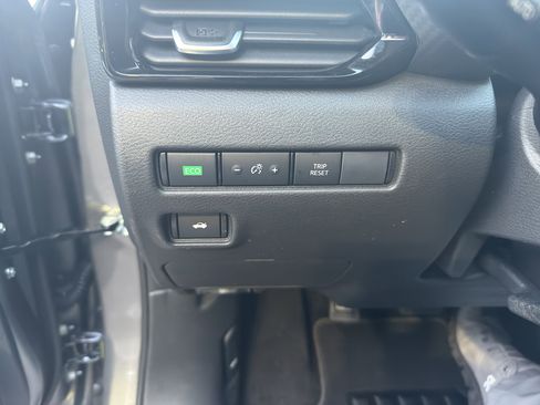 New 2025 Nissan Sentra SV w/ All-Weather Package image 19