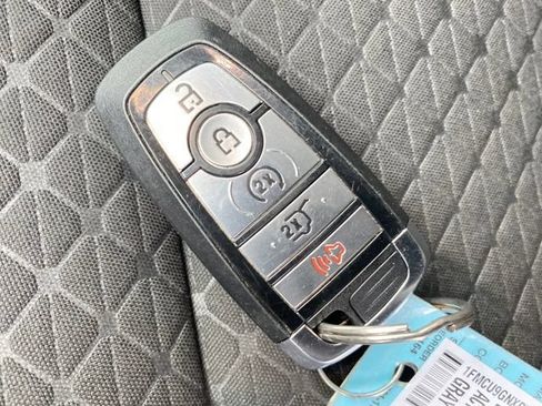 Used 2023 Ford Escape Active AWD/4WD image 21