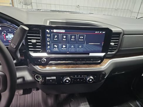 New 2026 GMC Sierra 1500 SLE AWD/4WD image 19