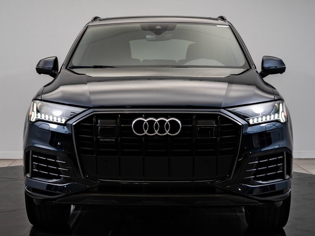 Used 2023 Audi Q7 3.0T Premium Plus AWD/4WD image 2