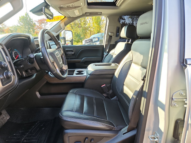 Certified 2018 GMC Sierra 2500 Denali w/ Duramax Plus Package AWD/4WD image 13