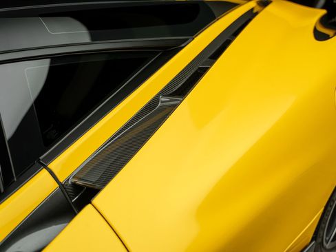 Used 2018 McLaren 720S Performance RWD image 33