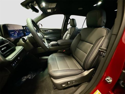 New 2026 Chevrolet Traverse LT w/ Driver Confidence Package image 23