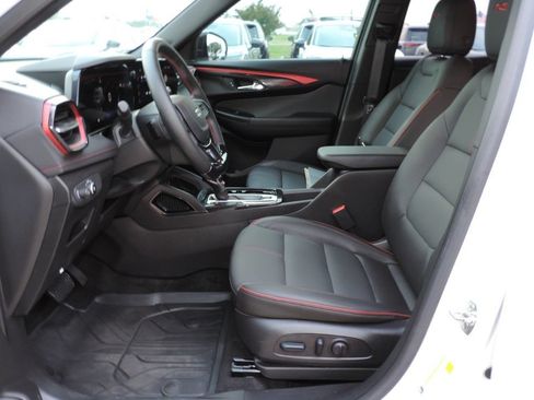 Used 2024 Chevrolet TrailBlazer RS w/ Driver Confidence Package FWD image 20