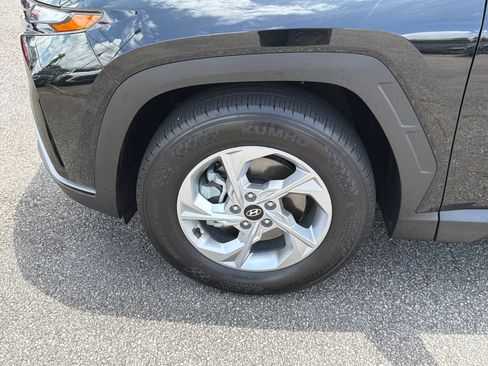 Certified 2024 Hyundai Tucson SE FWD image 12