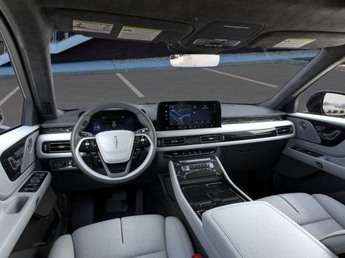 New 2026 Lincoln Aviator Black Label w/ Jet Appearance Package image 9