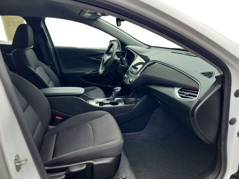 Used 2024 Chevrolet Malibu LT image 24