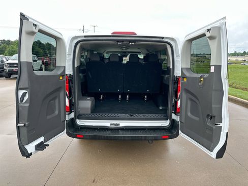 Used 2024 Ford Transit 350 XLT RWD image 20