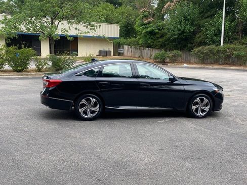 Used 2018 Honda Accord EX image 4