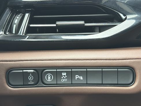Used 2023 Acura MDX w/ Technology Package FWD image 26