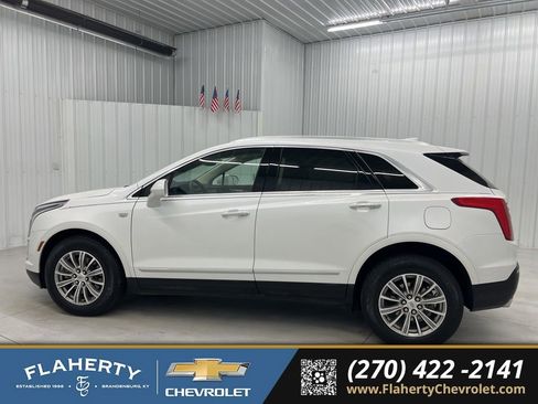 Used 2018 Cadillac XT5 Luxury w/ Driver Awareness Package image 5
