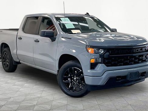 Used 2024 Chevrolet Silverado 1500 Custom w/ Dark Appearance Package AWD/4WD image 3