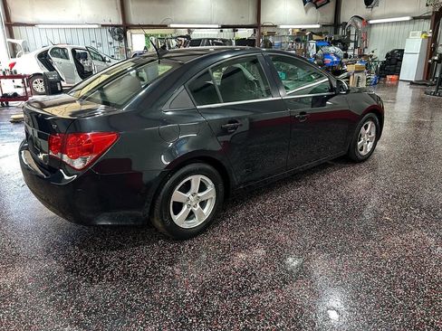Used 2014 Chevrolet Cruze LT image 9