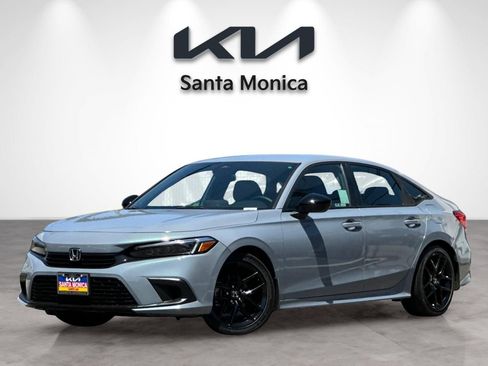 Used 2022 Honda Civic Sport image 2