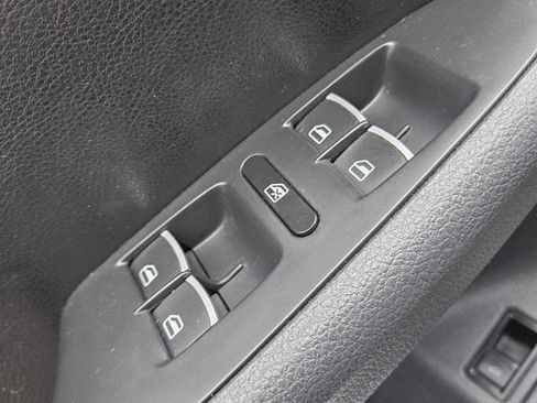 Used 2014 Volkswagen Jetta SE image 36