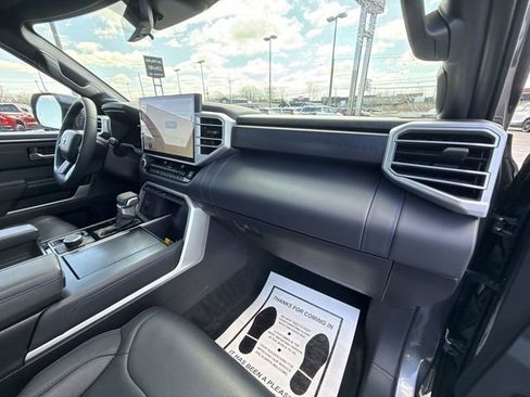 Used 2025 Toyota Tundra Platinum image 28