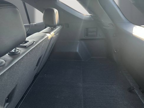 Used 2021 Chevrolet Equinox Premier FWD image 6
