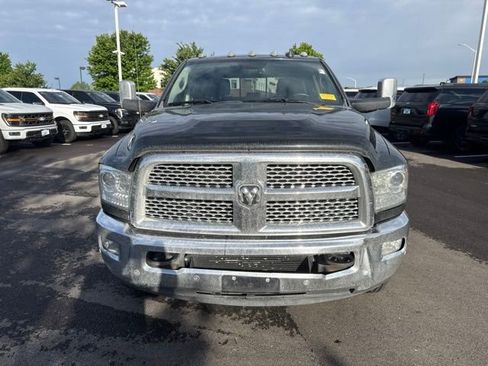 Used 2017 RAM 3500 Laramie AWD/4WD image 2
