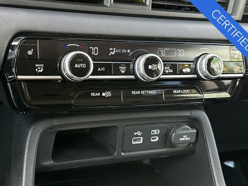 Certified 2024 Honda Pilot EX-L image 24