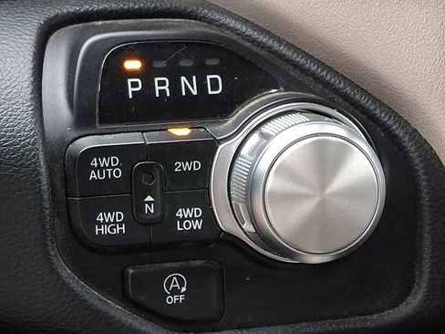 Used 2022 RAM 1500 Laramie AWD/4WD image 16