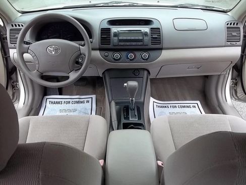 Used 2006 Toyota Camry LE FWD image 4