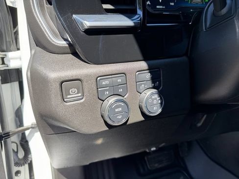 Used 2023 Chevrolet Silverado 1500 RST w/ Convenience Package II AWD/4WD image 26