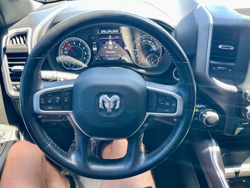 Used 2022 RAM 1500 Big Horn AWD/4WD image 9